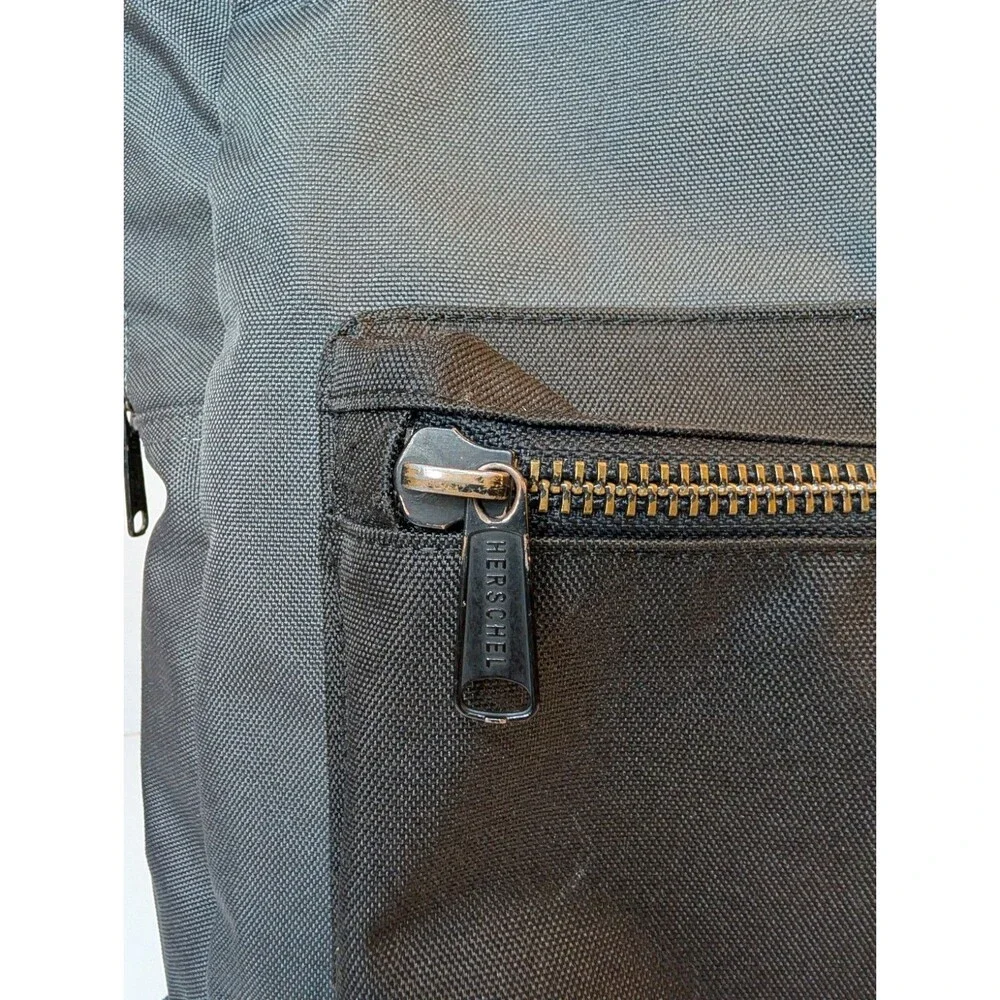 Herschel Nova Backpack, Black/Gold, Small 14.0L